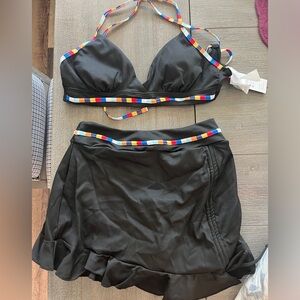 Cupshe 2 piece, NWT, size medium, colorful trim.